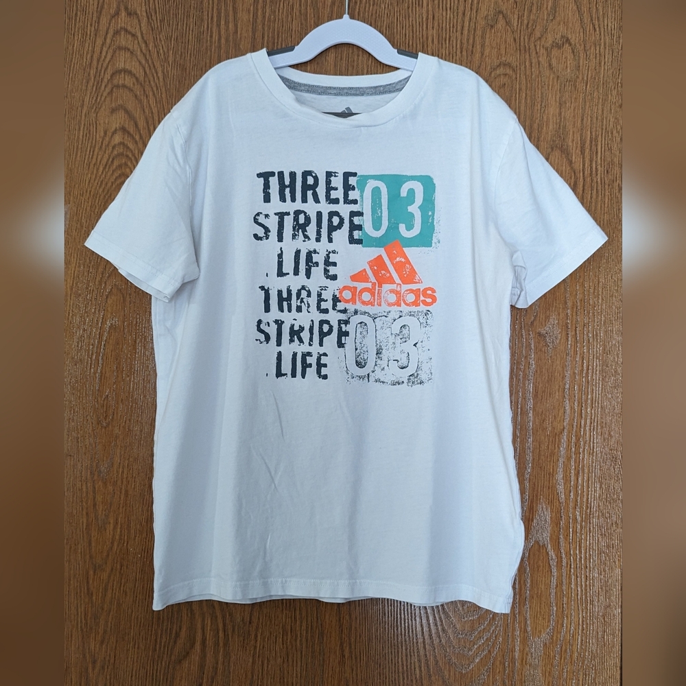 Boys adidas Three Stripe Life T-shirt in White and Gray, Size Medium (10-12)